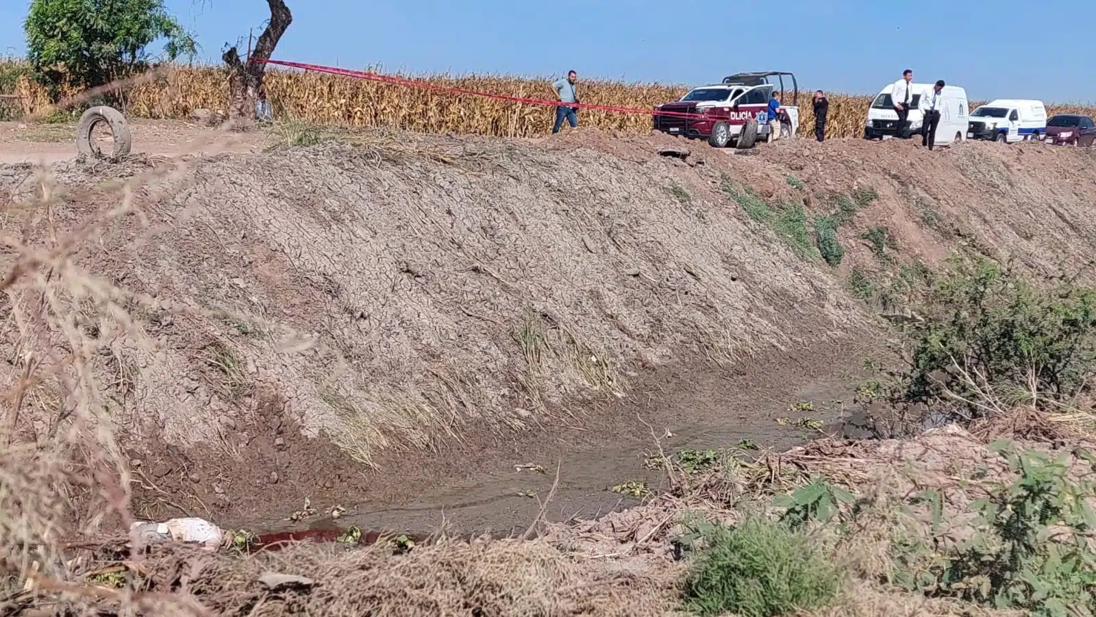 El cuerpo fue localizado al interior de un dren en la comunidad del 1 de Mayo