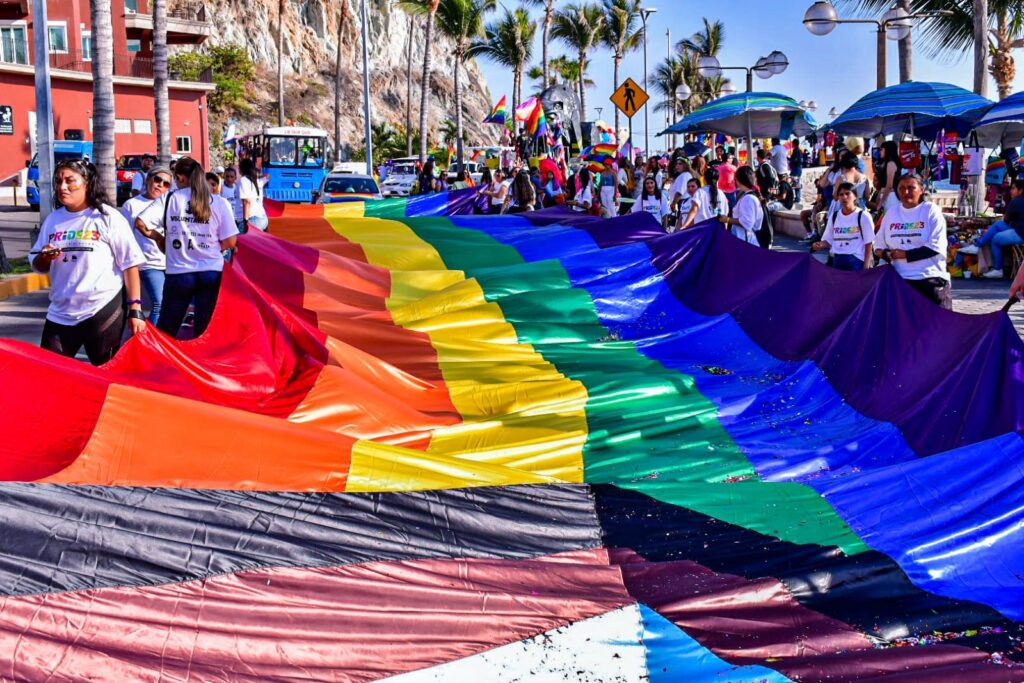 Mazatlán se pinta de colores con la 14 Marcha del Orgullo Gay y la Diversidad Sexual