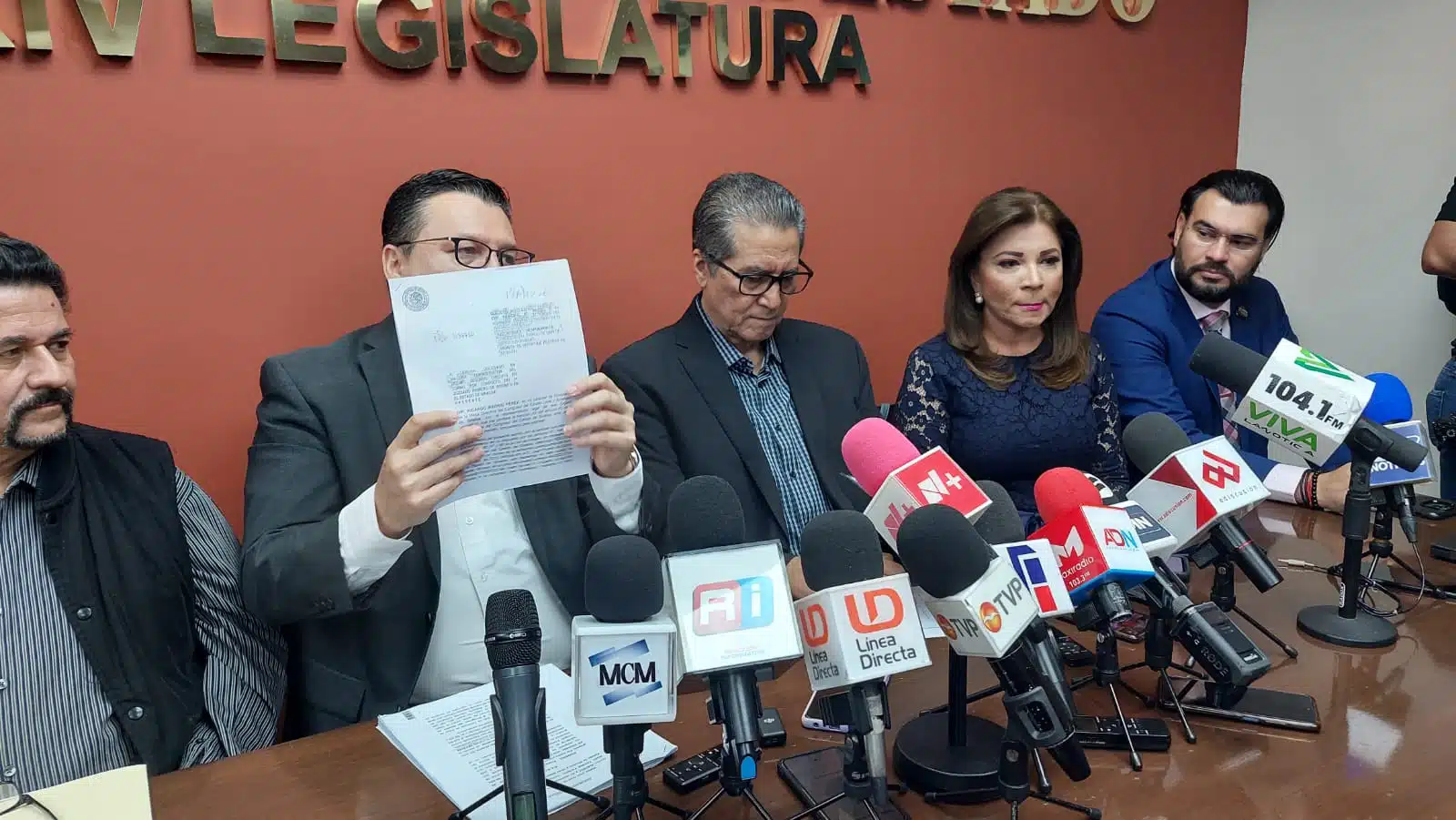 Congreso interpone recurso de revisión sobre resolución a favor de Estrada sobre juicio político
