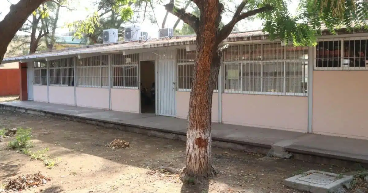 escuelas-Mazatlán