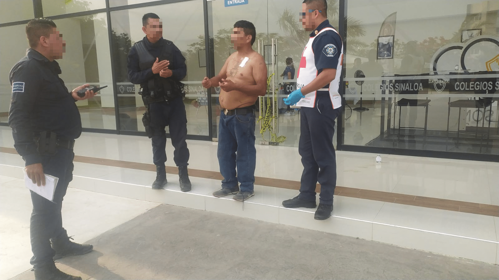 hombre se refugia en un colegio de Culiacán