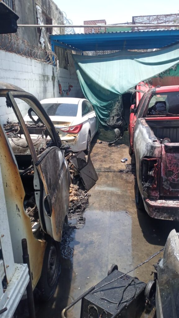 Evacuan estancia infantil por incendio en taller contiguo, en culiacán