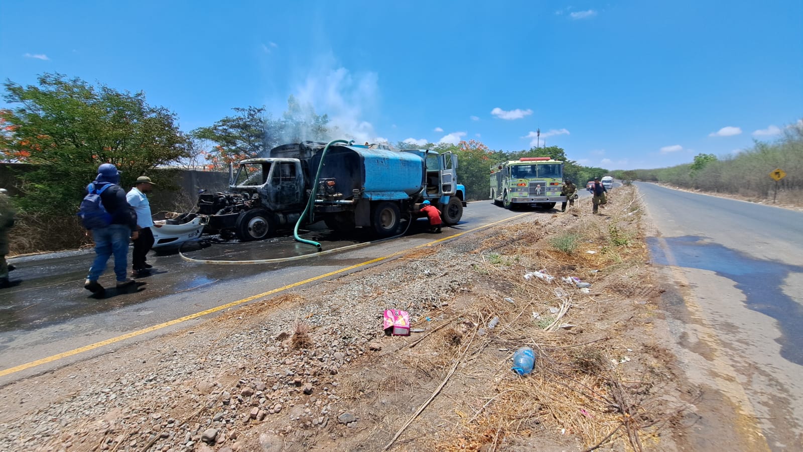 Se incendia camión recolector de basura del Ayuntamiento de Culiacán