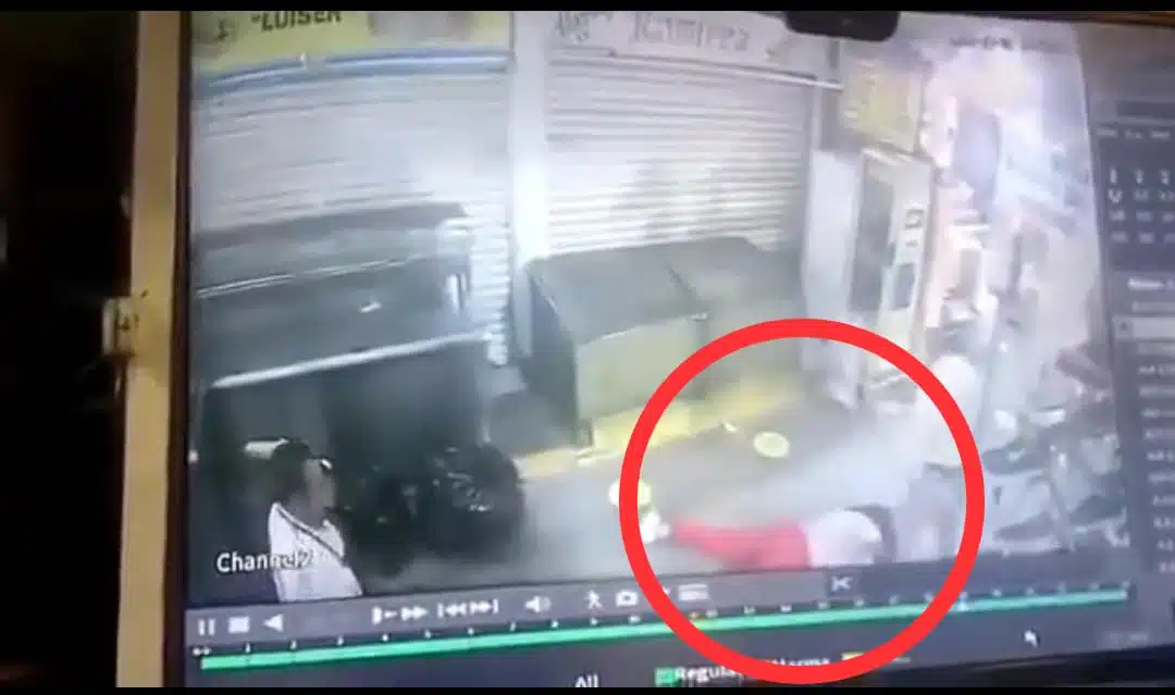 ¡Indignación! Hombre golpea a una mujer en Puebla