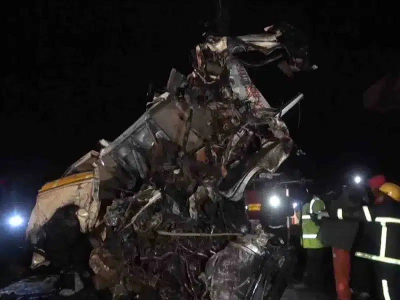 ¡Trágico! Mueren al menos 48 personas tras accidente carretero en Kenia