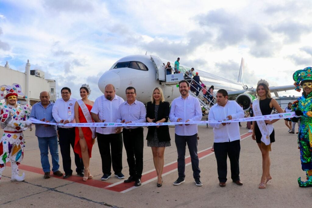 Inauguran vuelo Ciudad Juárez-Mazatlán