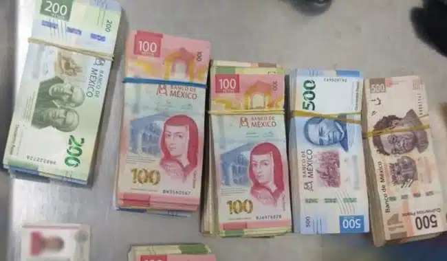 300 mil pesos en efectivo