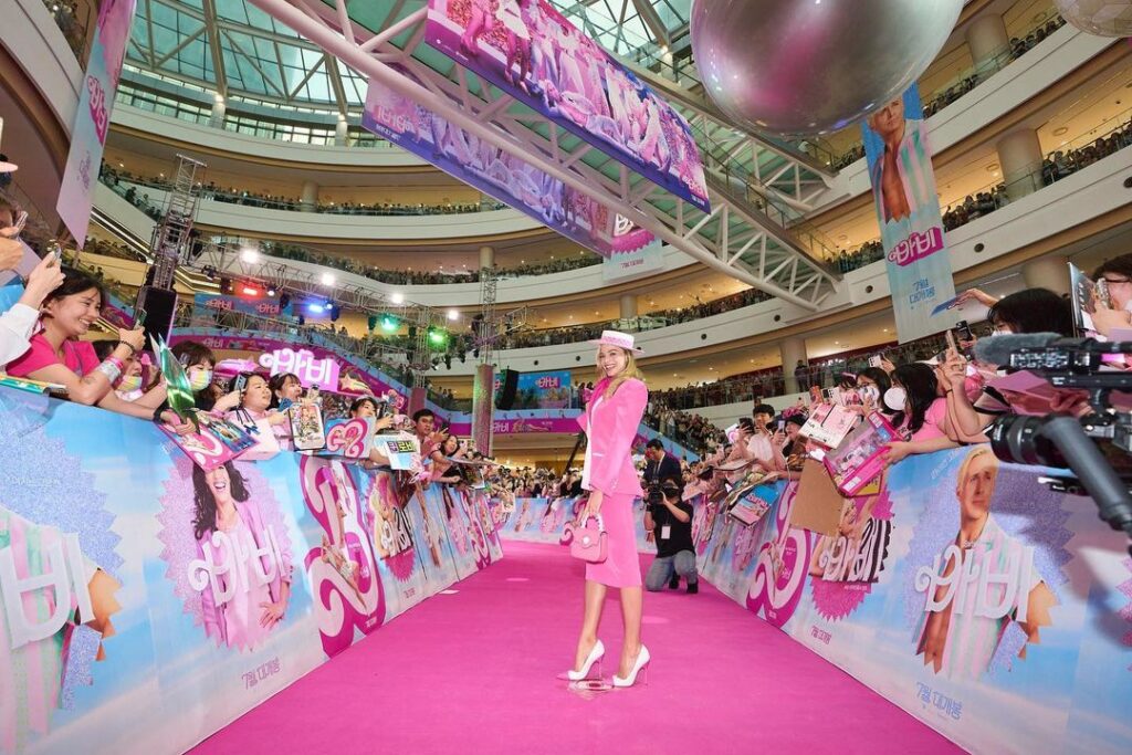 Margot Robbie en la Pink Carpet de Seúl, Corea como parte de su promoción por Barbie