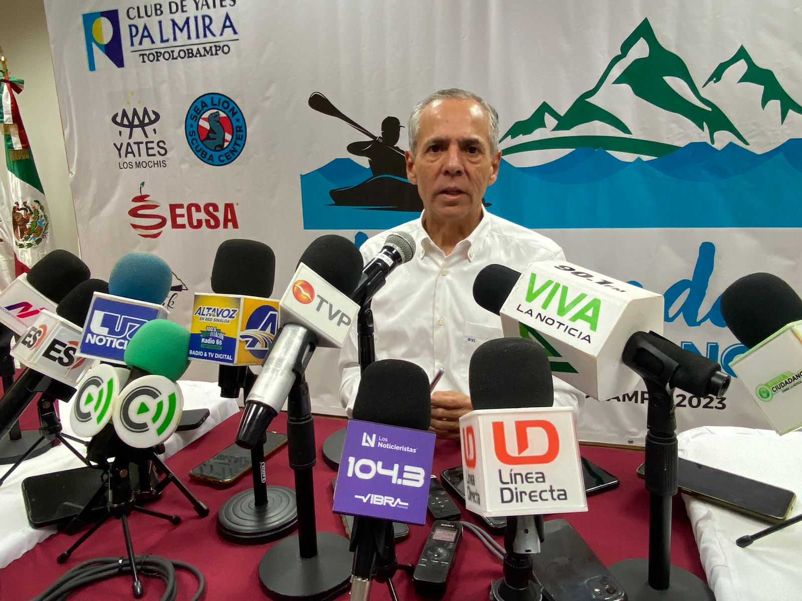 Alcalde Gerardo Vargas Landeros durante una rueda de prensa