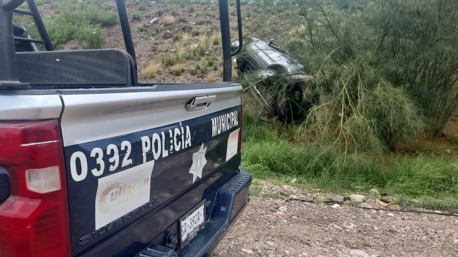 Vuelca CRV y cae del puente en el Jesús Kumate, Culiacán