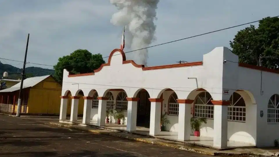 Abuelito y su nieto mueren tras explosión de pirotecnia en Veracruz