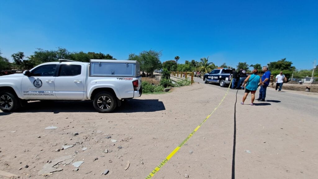 Accidente en dren Los Becos colonia 18 de Marzo Costa Rica Culiacán