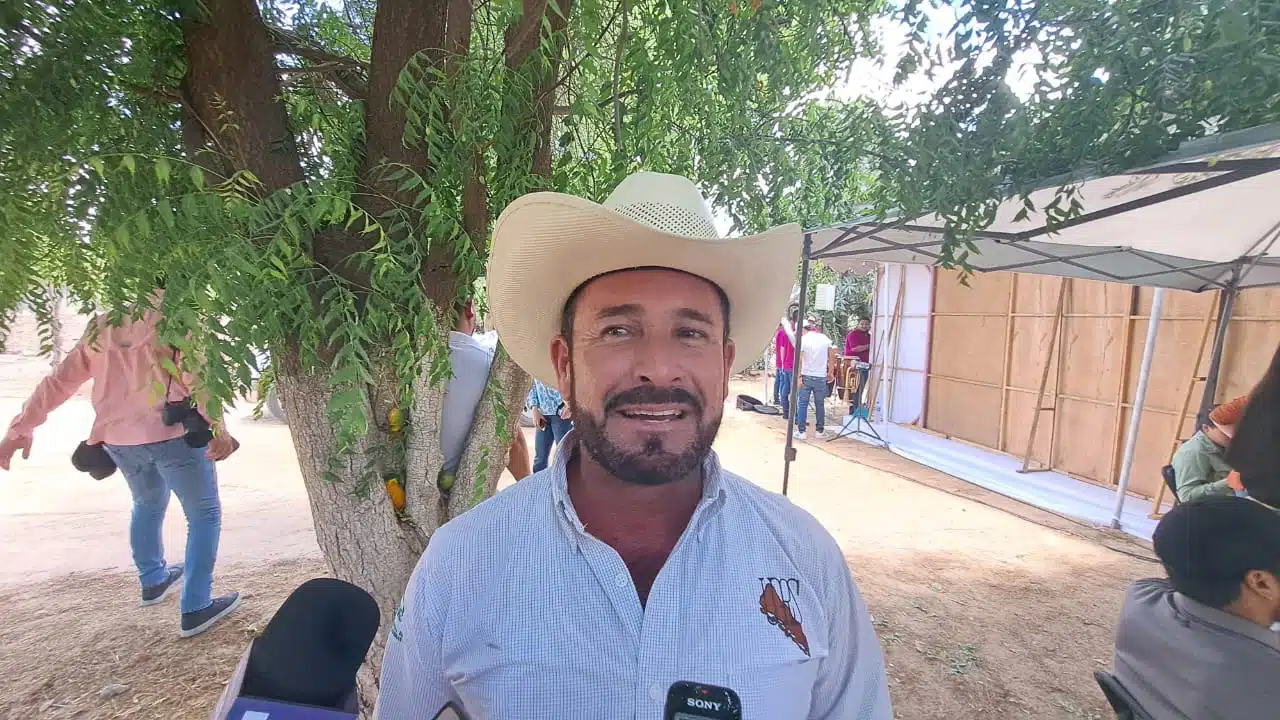 Adán Flores Valverde, presidente de la Asociación Ganadera Local en municipio de Sinaloa.