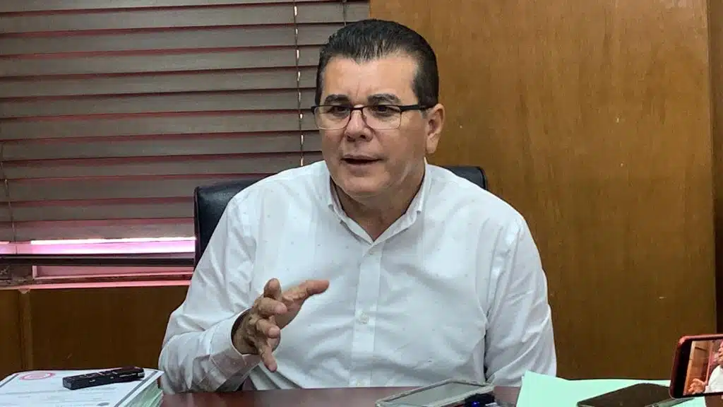 Alcalde Édgar González Zatarain