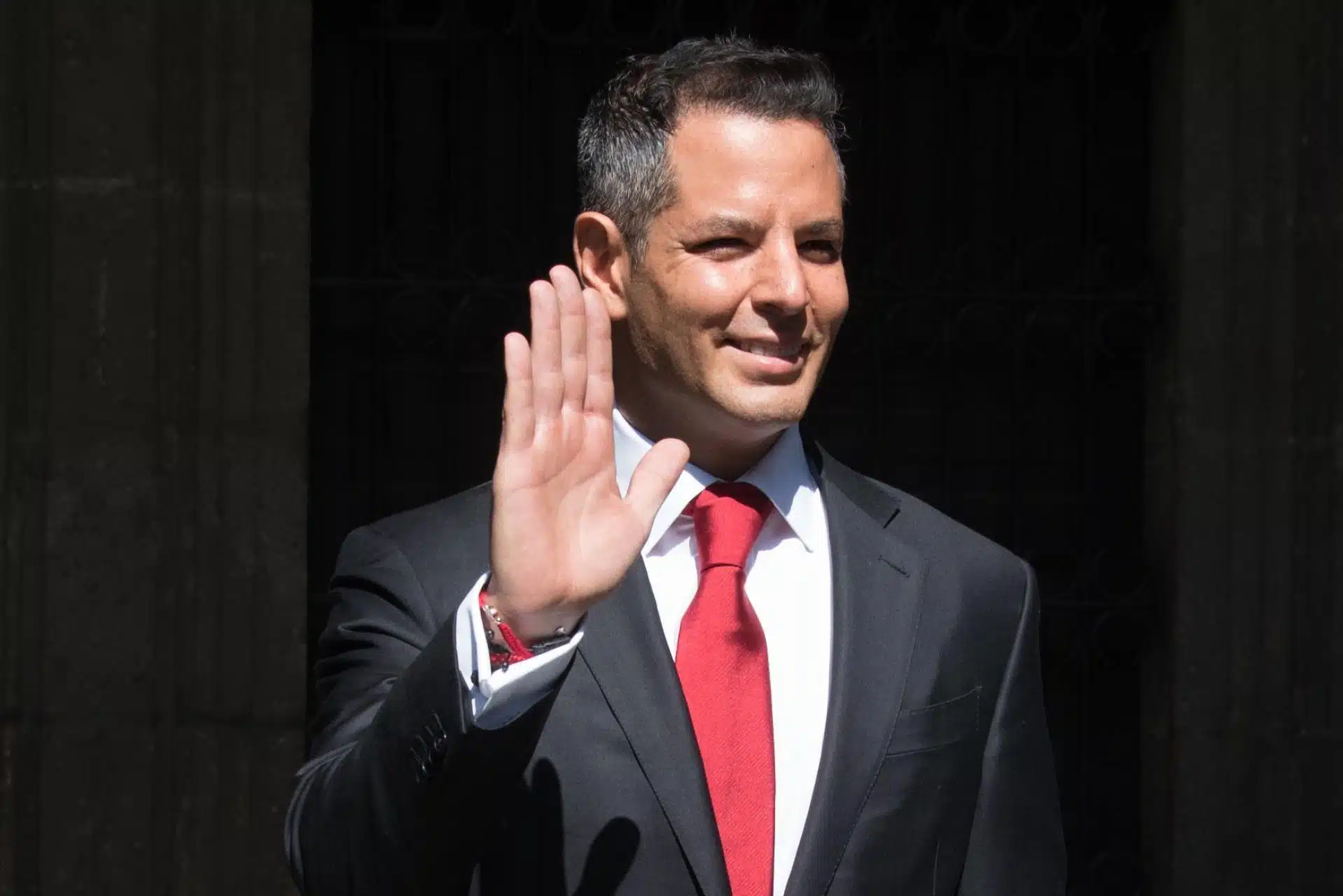 Alejandro Murat se retira de la contienda presidencial 2024