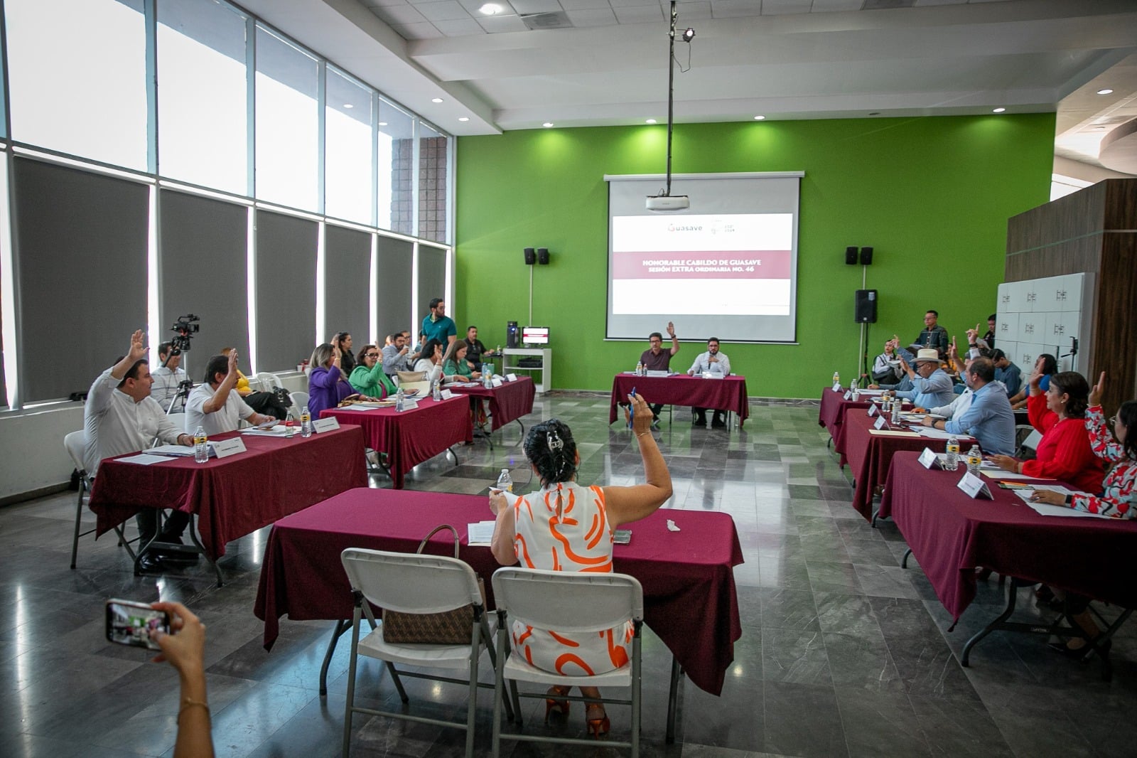 Regidores de Guasave adelantan sesiones para salir de vacaciones.