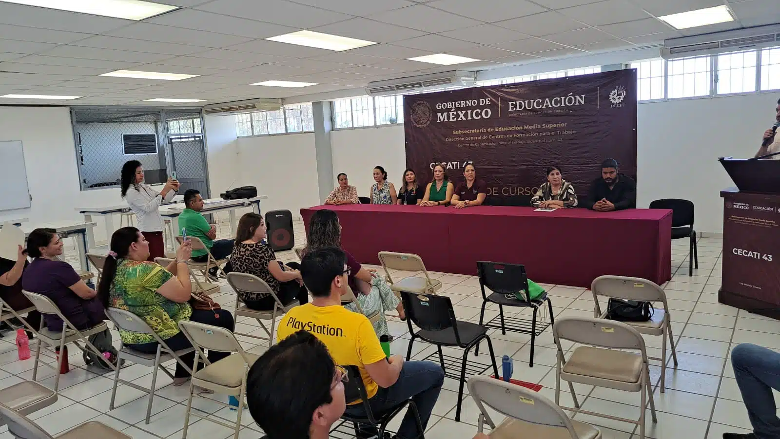 IMDI ofrece taller para padres y familias de niños y jovenes con alguna condición neurológica, en el municipio de Ahome.