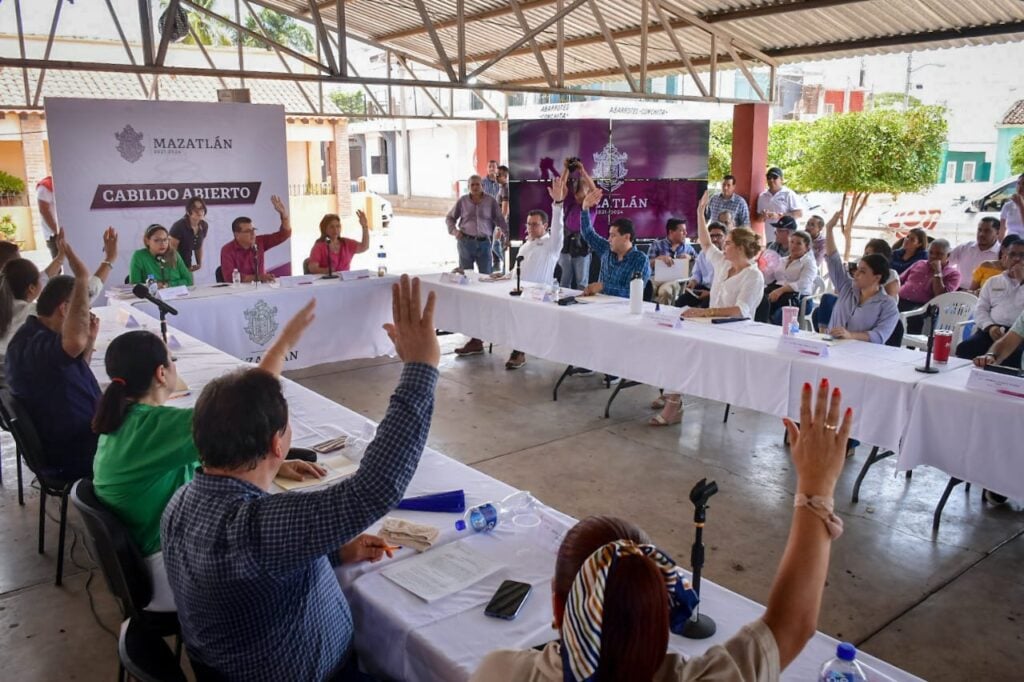 Cabildo Abierto en Mazatlán