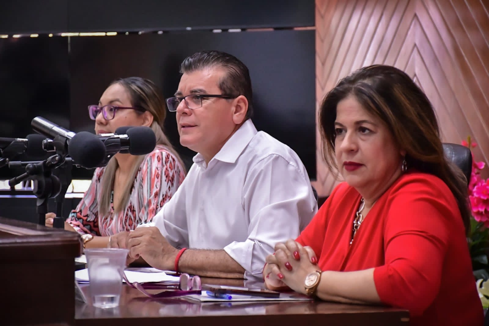 El alcalde Édgar González propuso establecer permanente la Sesión Extraordinaria 26 de Cabildo.