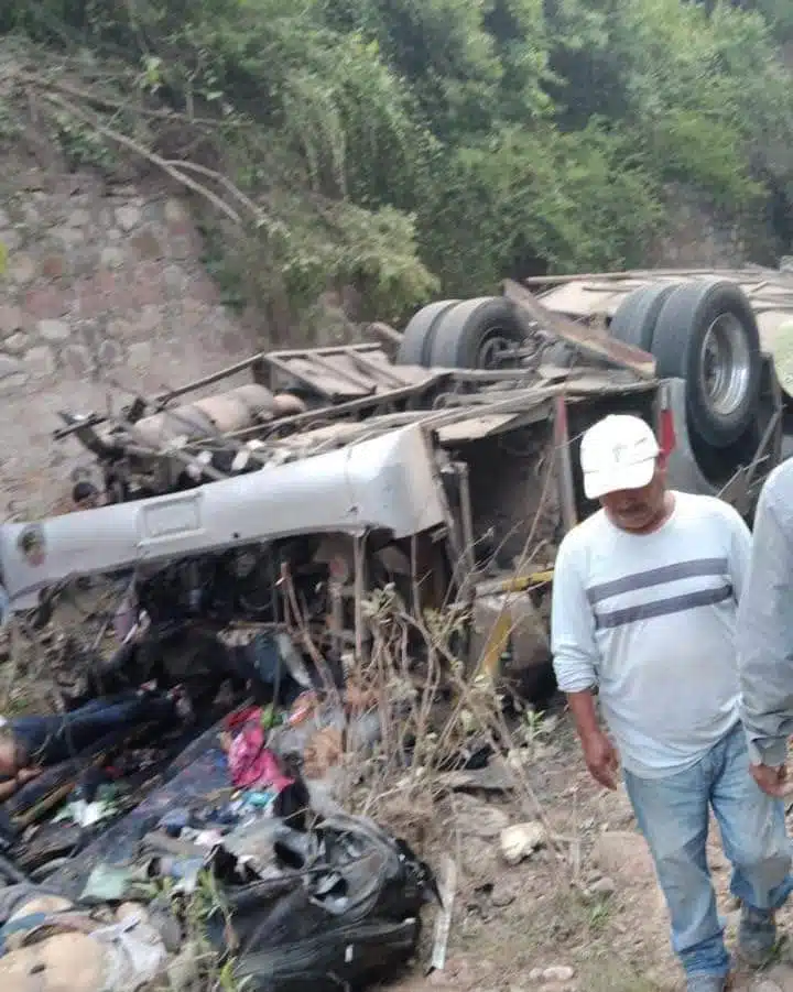 ¡Suman las víctimas! ¿Cuántos muertos y heridos hay este jueves tras accidente en Oaxaca?