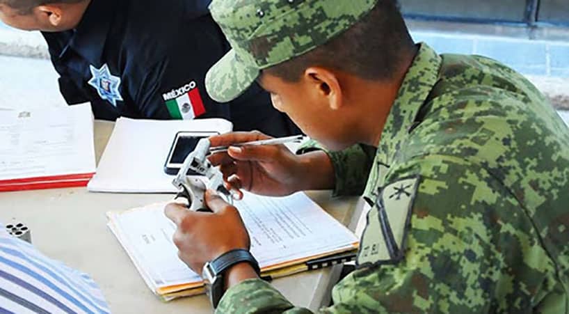 ¿Tienes un arma en casa? invitan a ciudadanos a sacar el peligro de sus casas, recibir de 2 mil hasta 12 mil pesos por arma.