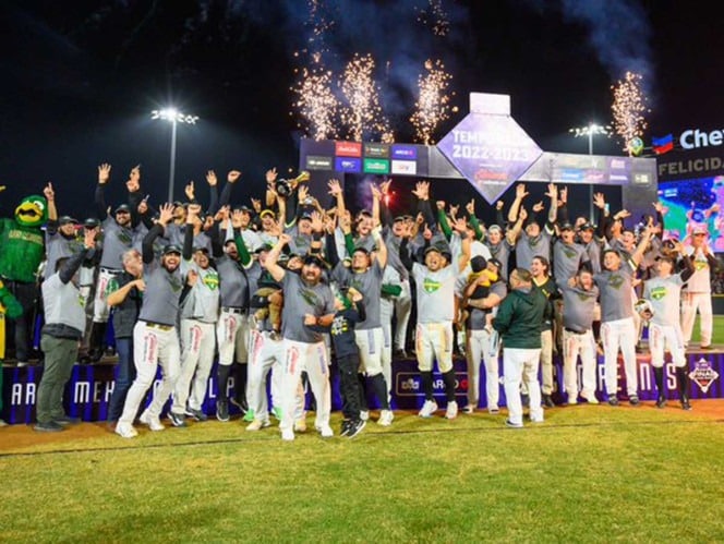 Cañeros de Los Mochis celebran campeonato LMP 2022-2023