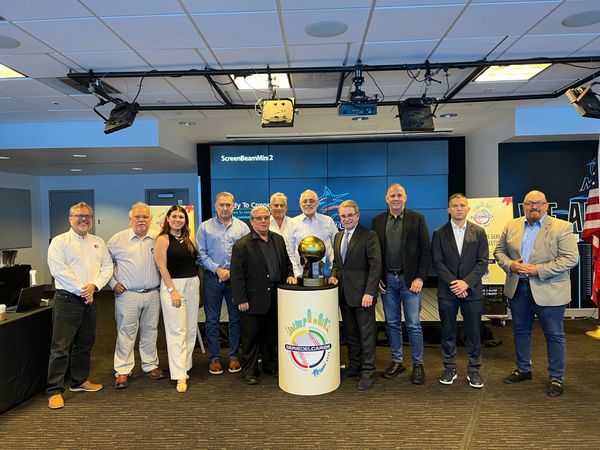 La reunión se llevó a cabo este jueves 20 de julio del 2023 en el IoanDepot Park de los Marlins de Miami
