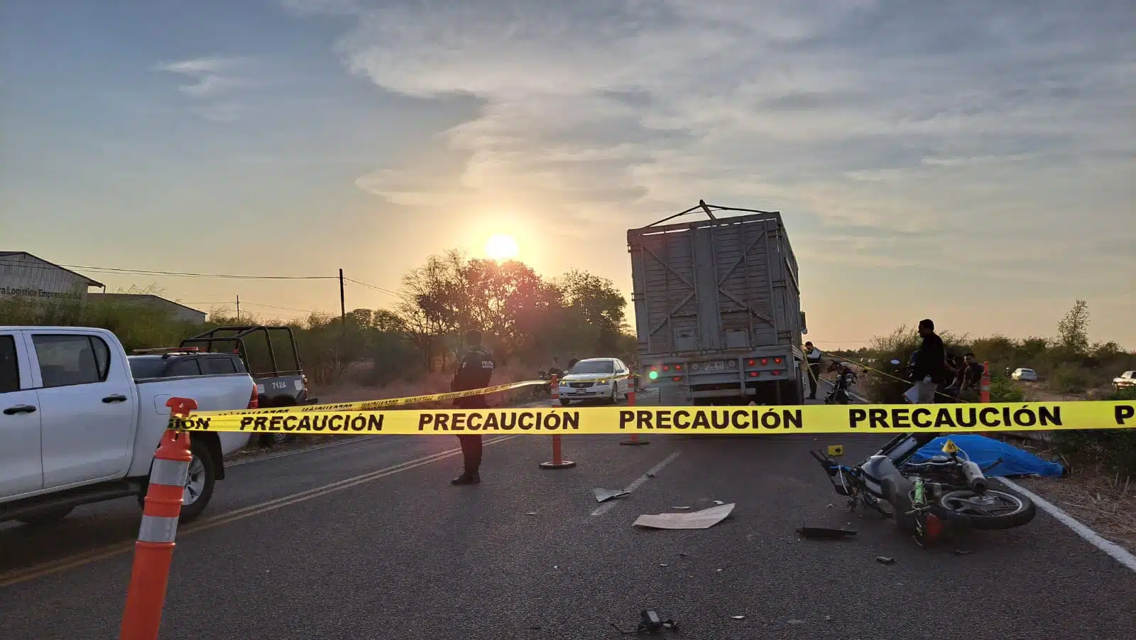 Carretera Angostura-Guamúchil donde se registró un fatal accidente