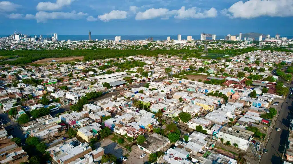 Ciudad de Mazatlán desde la altura