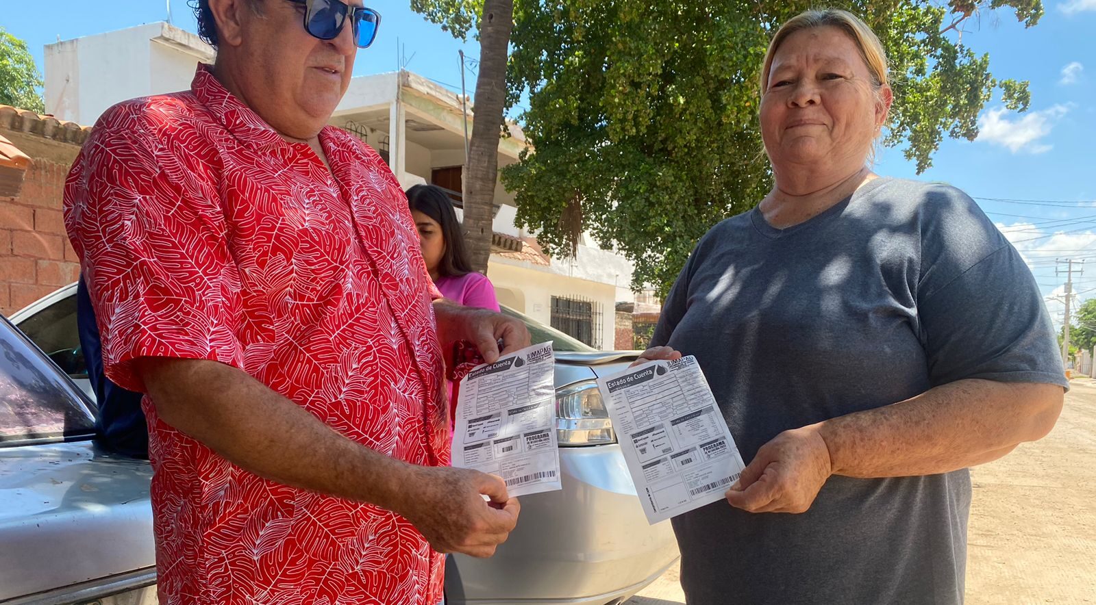Vecinos del sector del Rastro manifestaron su hartazgo ante la crítica situación que aseguran viven diariamente con el servicio del agua.