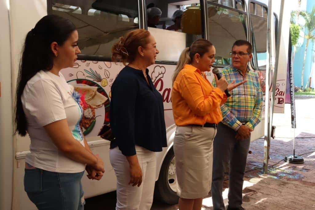 DIF MAZATLÁN, PONE EN MARCHA PRIMERA COCINA MOVIL LLAMADA "SABOR A DIF", EN MAZATLÁN.