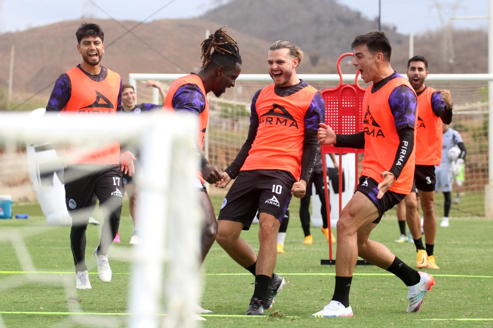 Entrenamiento del Mazatlán FC en el Kraken