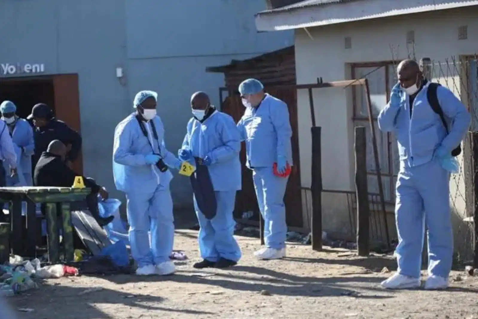 Fuga de gas deriva en 16 muertos, entre ellos 3 niños, en Sudáfrica..