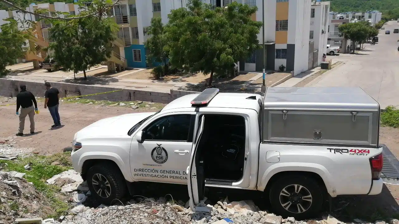 Localizan hombre sin vida, en brecha de terracería al suroriente de Culiacán.