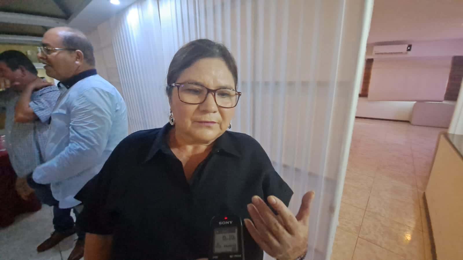 IMELDA CASTRO CASTRO