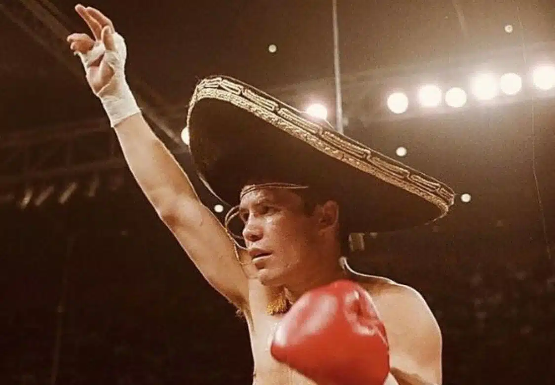 Julio Cesar Chavez, leyenda del boxeo mexicano, celebra por su cumpleaños