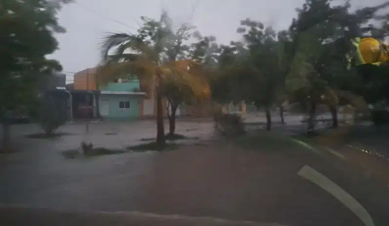 Lluvias fuertes en el puerto de Mazatlán