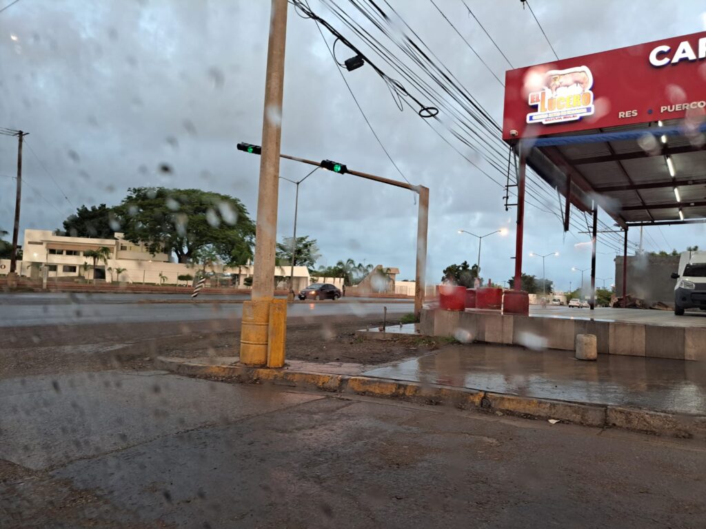 Lluvias débiles cayeron en algunos puntos de Mazatlán