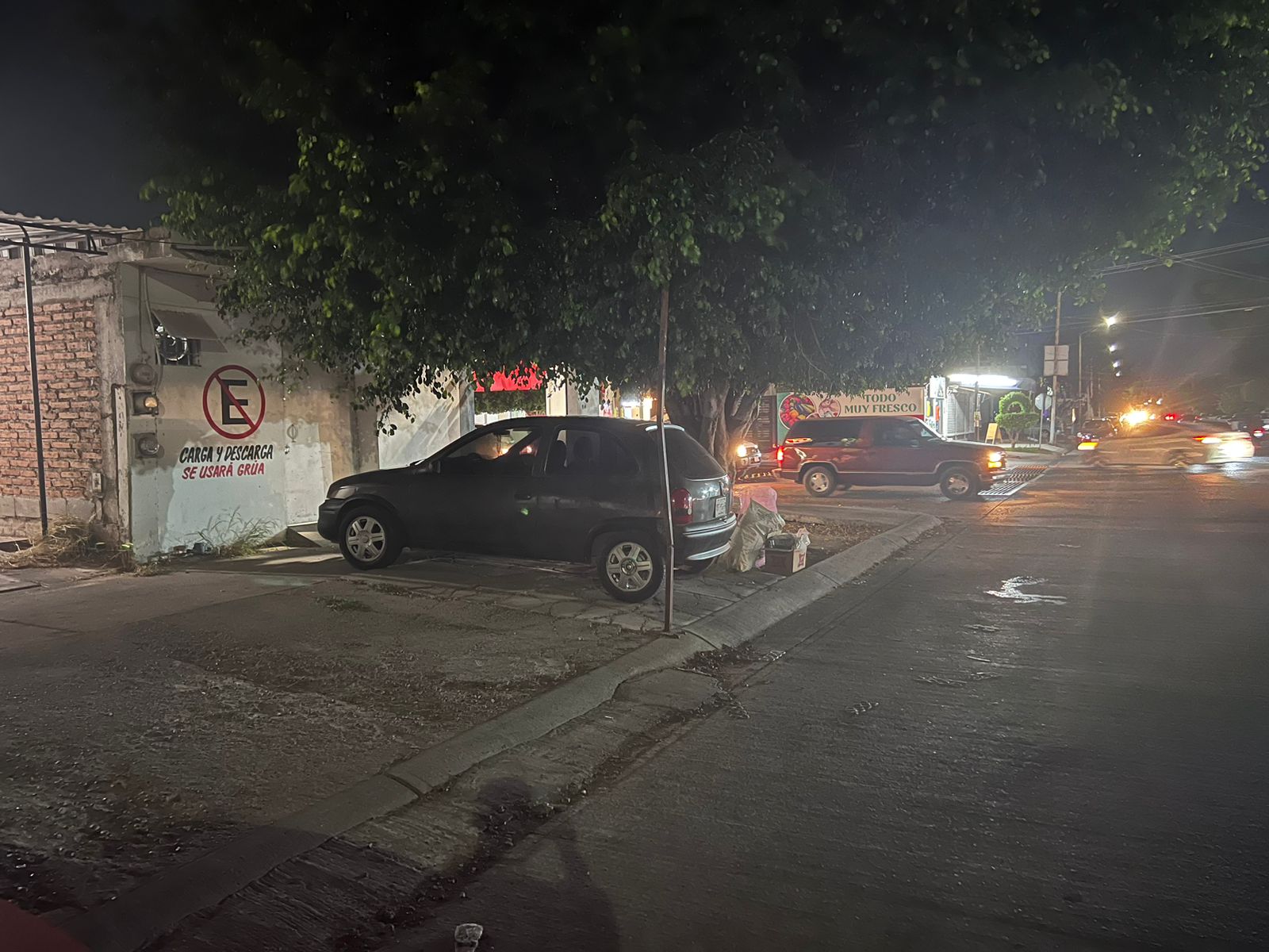 La víctima fue subida a una camioneta mientras que su vehículo fue dejado en el lugar