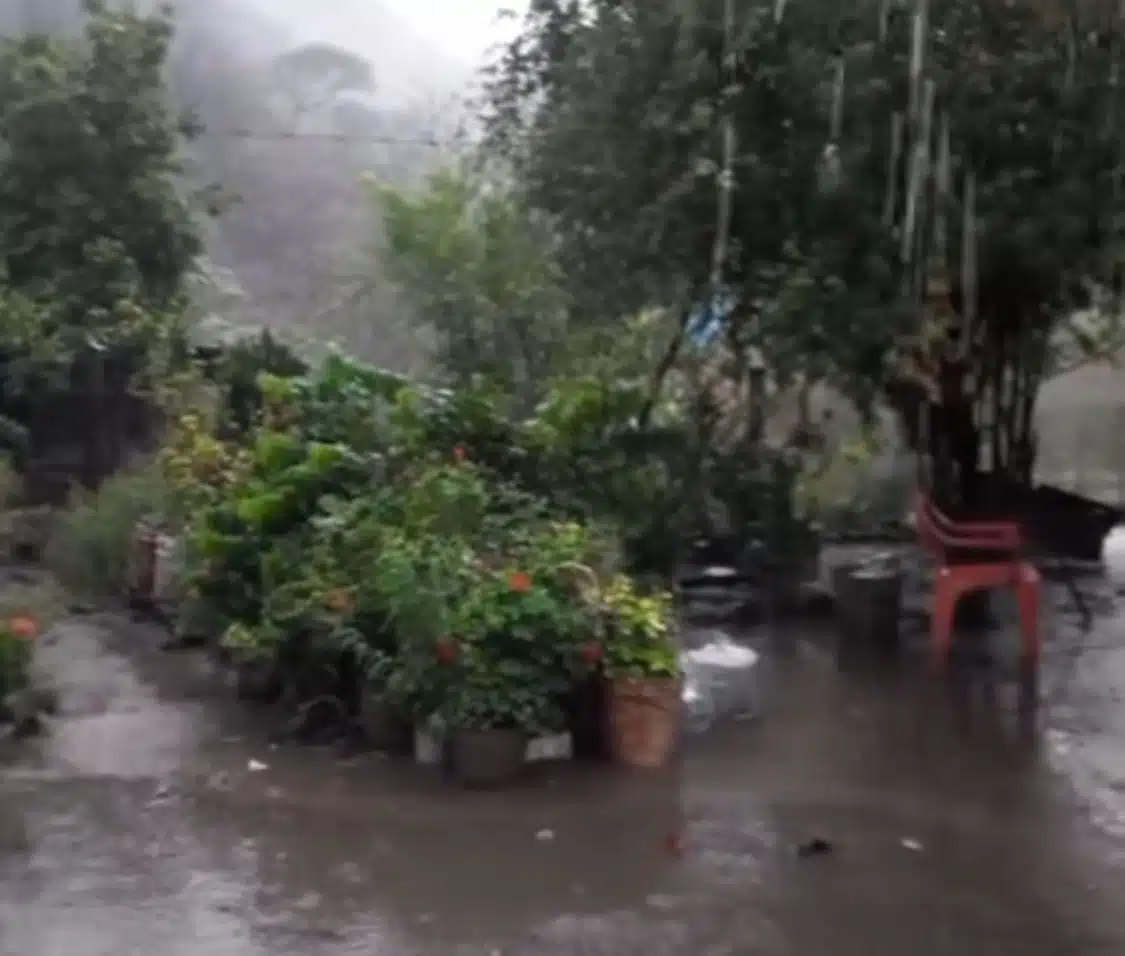 Captura de video sobre lluvias en el municipio de Sinaloa