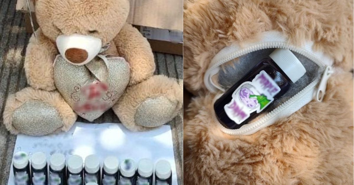 Oso de peluche con frascos de droga dentro