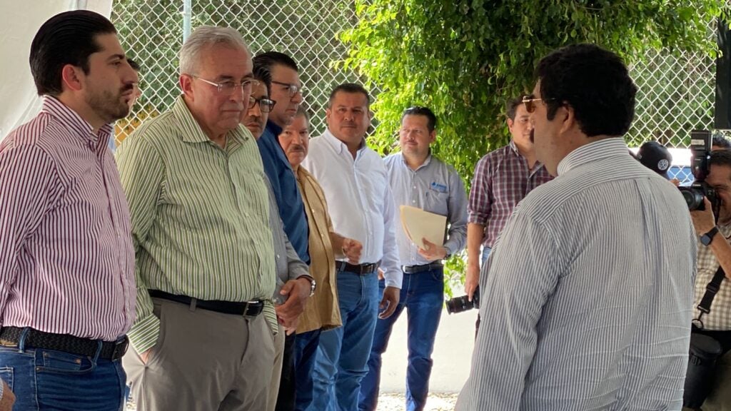 naugura Rocha rehabilitación de planta en La Brecha, Guasave.