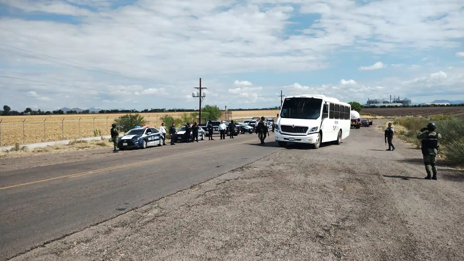 Operativo de Seguridad Pública en carretera de Culiacán