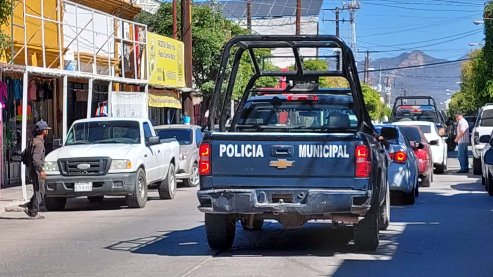 Patrulla municipal de Choix recorre calles