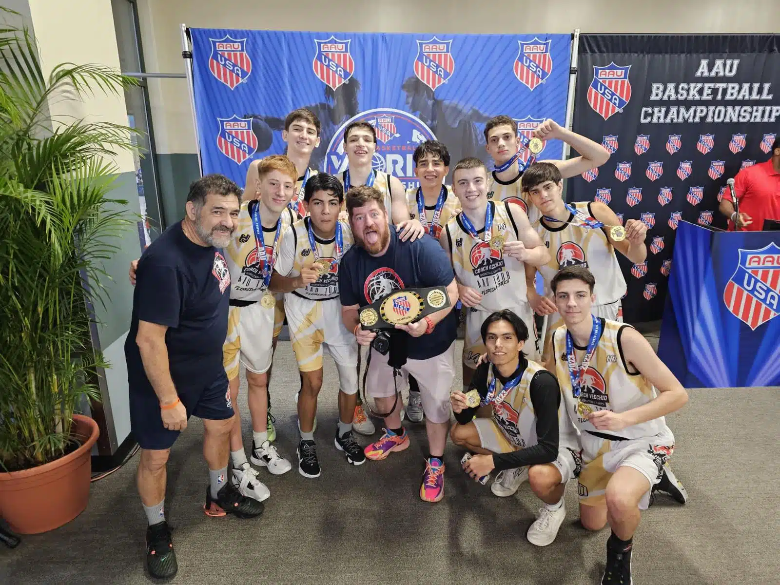 Pioneros Amateur Athletic Union (AAU) Boys Basketball U-17 Championship