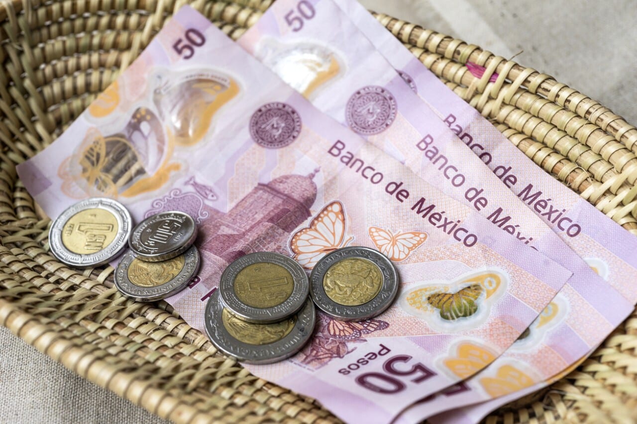 Billetes y monedas mexicanas