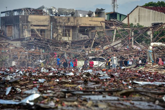 Reportan 12 muertos y más de 121 lesionados tras explosión por fuegos artificiales en Tailandia
