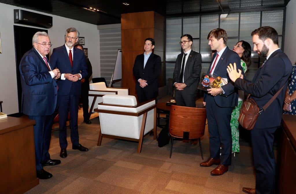 Reunión de Rubén Rocha Moya con el embajador francés