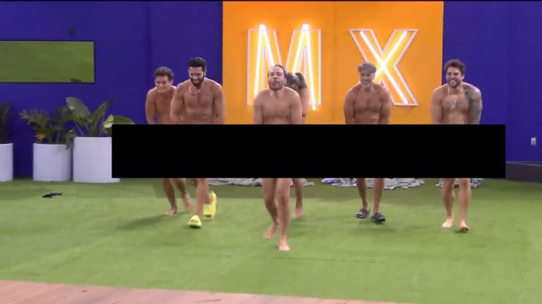 ¡Se descontrolan! Los Team Infierno salen desnudos y se avientan a la alberca; cumplen lo que dijeron