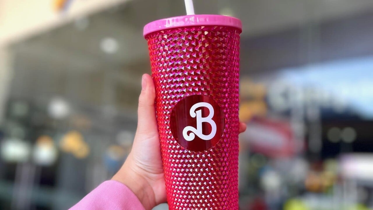 Cinépolis responde a polémica por Vaso de Barbie